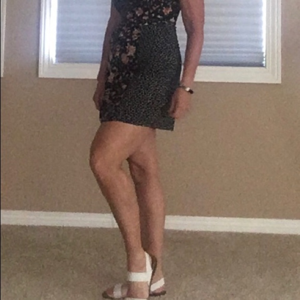 Mini Dress - Picture 4 of 5